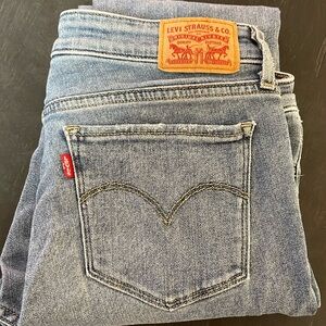 Levi jeans 29 x 30 used